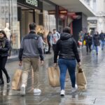 Read more about the article UK retailers struggle again as budget fears weigh on consumers, CBI says