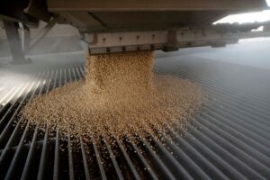Read more about the article Trump bailout for trade-hit US farmers expected this week