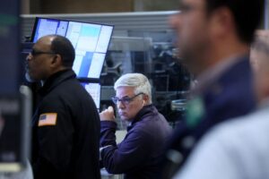 Read more about the article Morning Bid: AI and deals fizz drown out politics