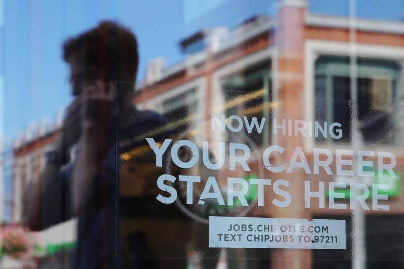 You are currently viewing NY Fed finds rising worry about state of job market in September