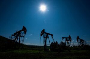 Read more about the article Trump tariff threat pushes oil to five-month low