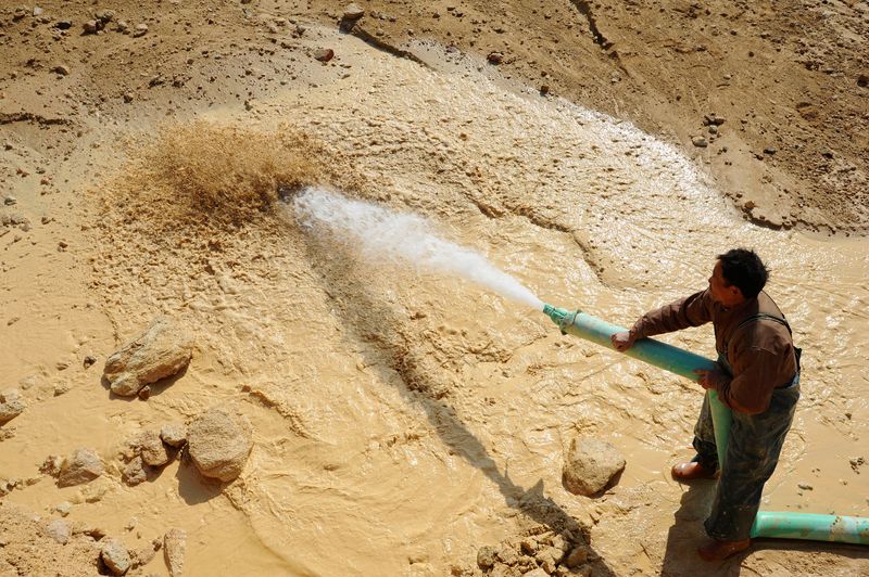 You are currently viewing Explainer-How China’s new rare earth export controls work