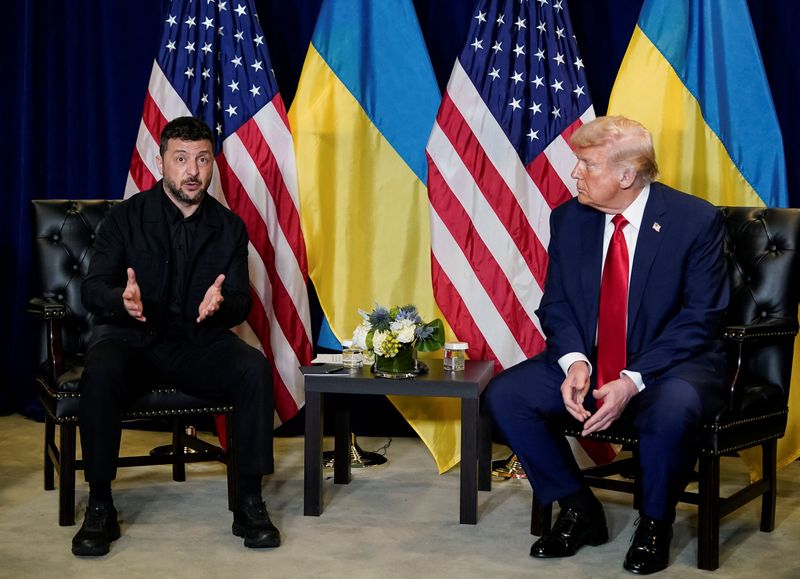 You are currently viewing Zelenskiy to meet Trump on Friday to talk air defence, new weapons