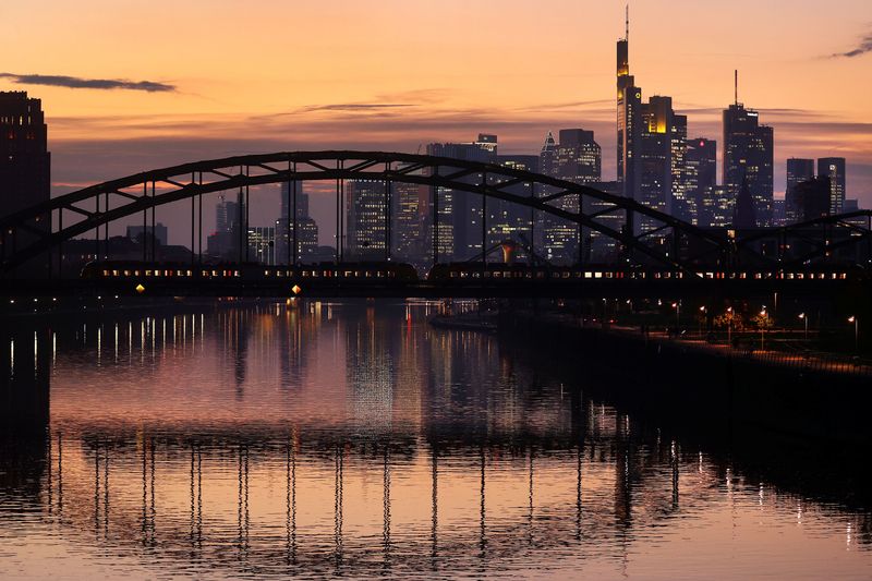 You are currently viewing German investor morale rises less than expected in October, ZEW survey shows