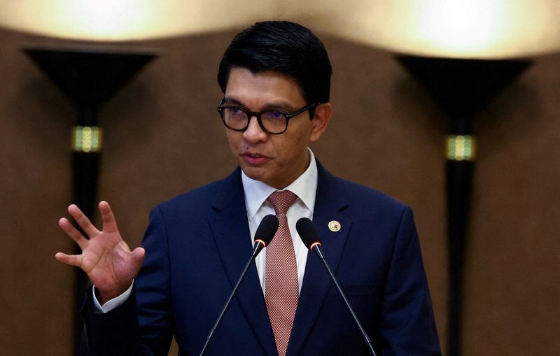 You are currently viewing Madagascar's National Assembly votes to impeach departed Rajoelina