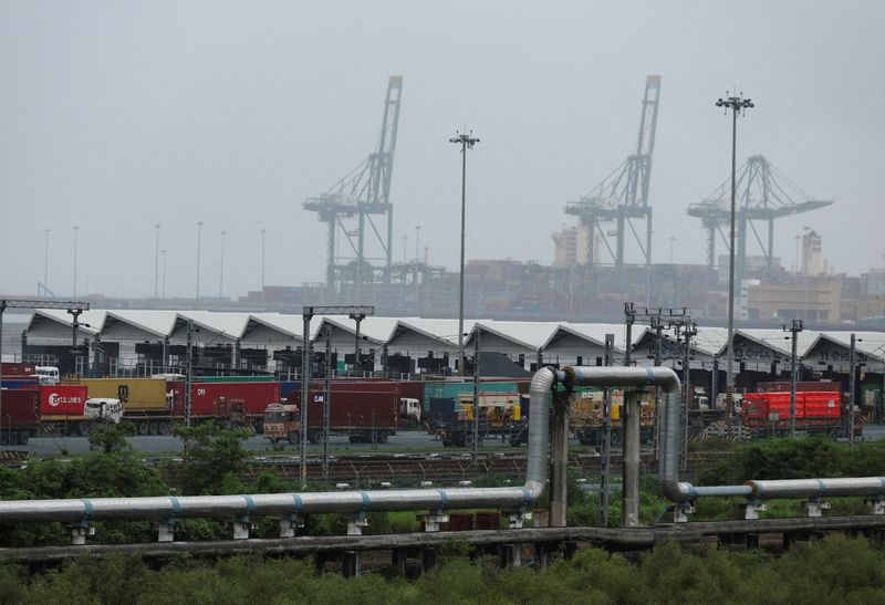 You are currently viewing India's trade deficit widens to 11-month high of $32.15 billion in September