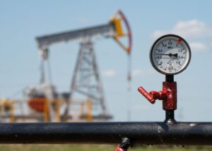 Read more about the article Oil set for weekly loss as Trump-Putin summit looms