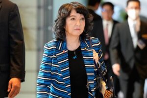 Read more about the article BOJ Policy Should Align With Government Policy, Japan’s Finance Minister Says