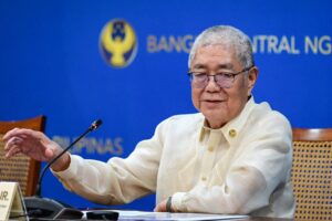 Read more about the article Philippine Central Bank Surprises With Rate Cut as Economy Slows