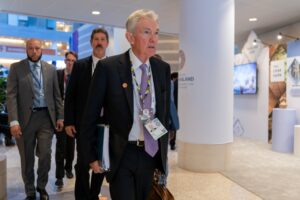 Read more about the article Federal Reserve officials are debating whether to stop shrinking their $6.6 trillion asset portfolio within days or wait until year-end