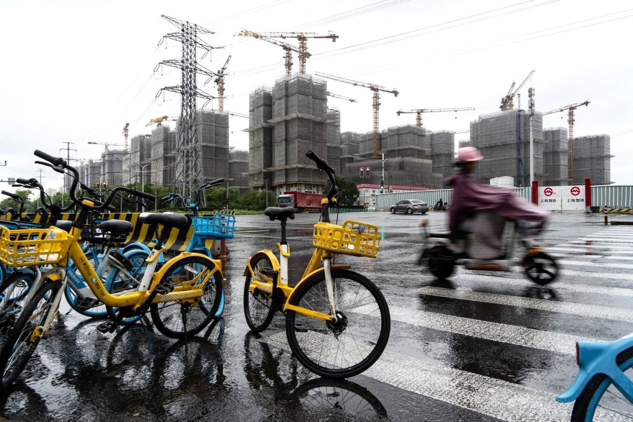 You are currently viewing China said economic momentum decelerated to its slowest pace in a year, putting Beijing on alert in the midst of hardball trade negotiations with the U.S.