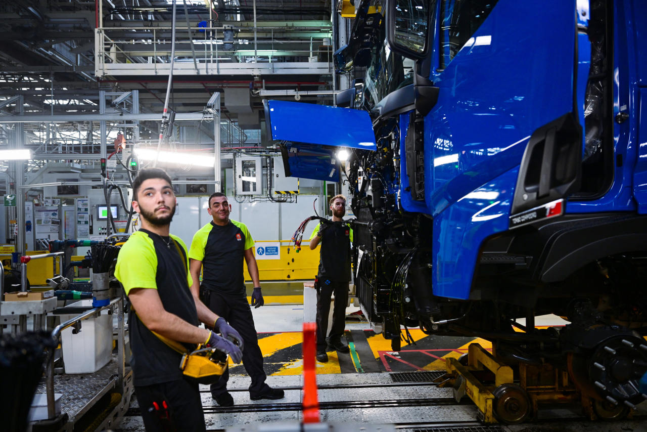 You are currently viewing France’s Economy Unexpectedly Accelerates