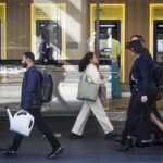Read more about the article Australian Consumer Confidence Takes a Hit Amid RBA Caution on Rates