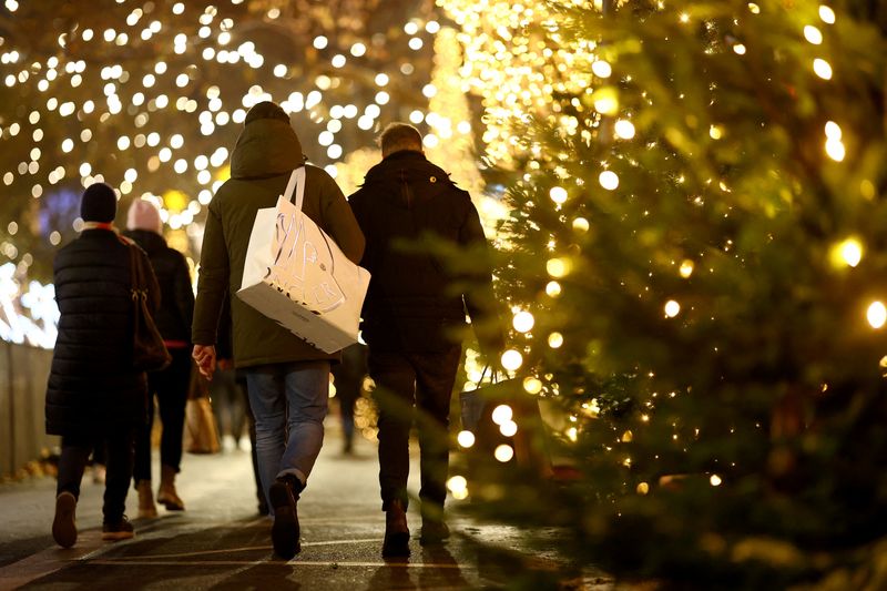 You are currently viewing German retail association expects sales to rise this Christmas season