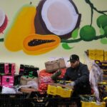 Read more about the article US Supreme Court extends pause on order requiring Trump to fully fund food aid