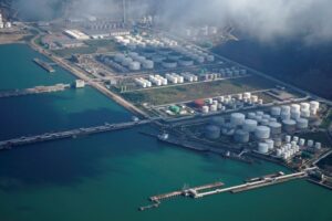 Read more about the article Oil prices steady after steep losses in previous session