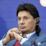 Read more about the article Exclusive-Lukoil co-founder Fedun sells his stake back to company, sources say