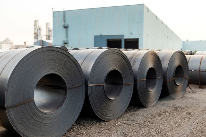 You are currently viewing Canada unveils more measures to protect tariff-hit steel, lumber sectors
