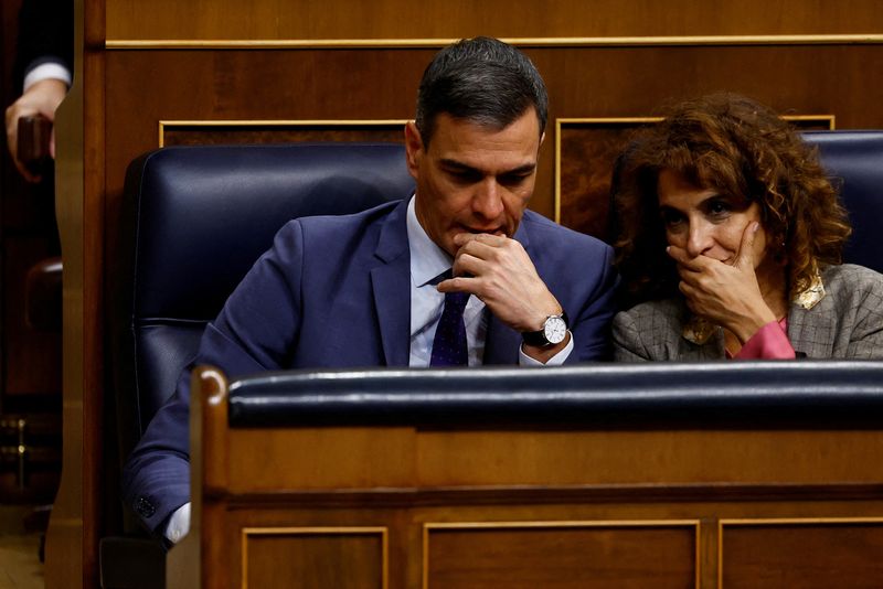 You are currently viewing Spanish parliament rejects government's 2026 spending plan