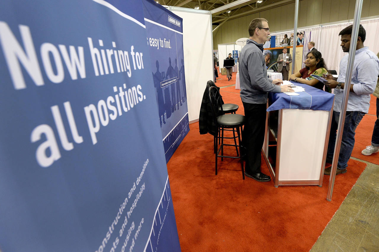 You are currently viewing Canada Unemployment Rate Falls to 6.9% in October