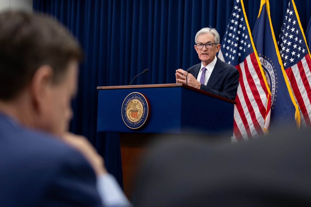 You are currently viewing Divisions over whether the Federal Reserve should cut interest rates next month deepened at officials’ October meeting