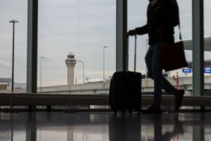 Read more about the article The Federal Aviation Administration said it was ordering airline traffic to be reduced by 10% at 40 airports while air-traffic controllers work without pay during the government shutdown