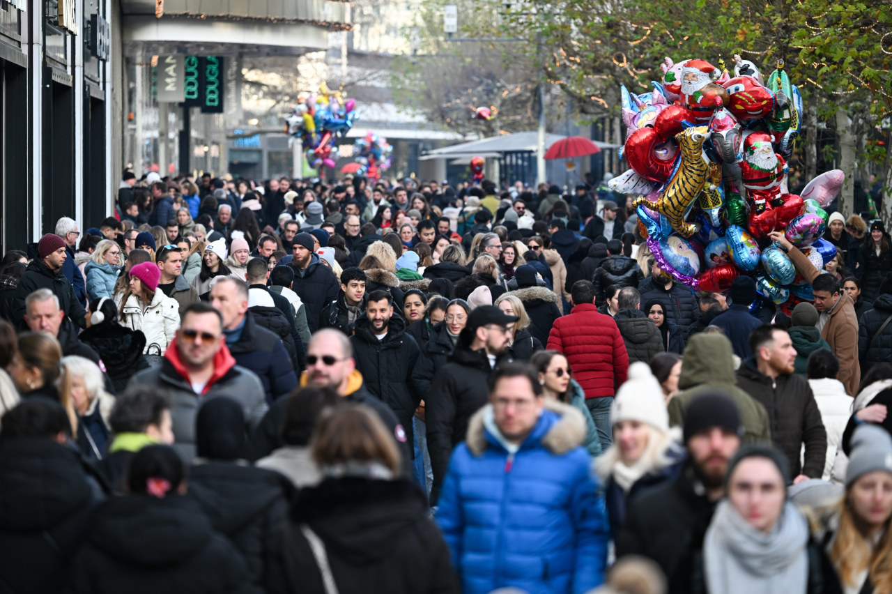 You are currently viewing German Consumer Confidence Stabilizes Despite Lingering Uncertainty