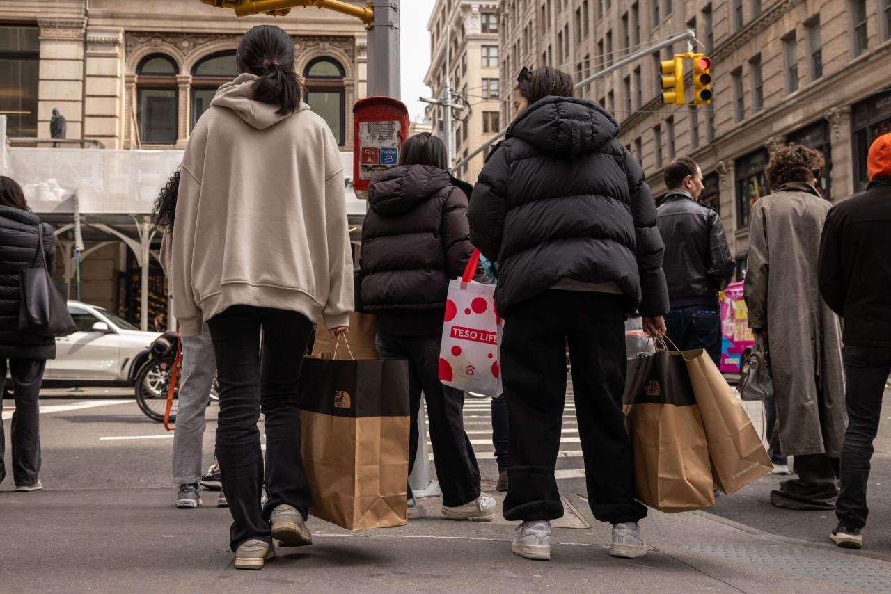 You are currently viewing U.S. Consumer Confidence Slides in November