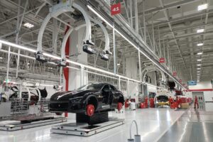 Read more about the article Eurozone Industry Ekes Out Growth, Dragged by Ireland