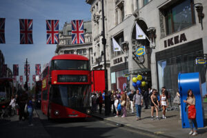 Read more about the article U.K. Consumer Confidence Falls Ahead of Budget