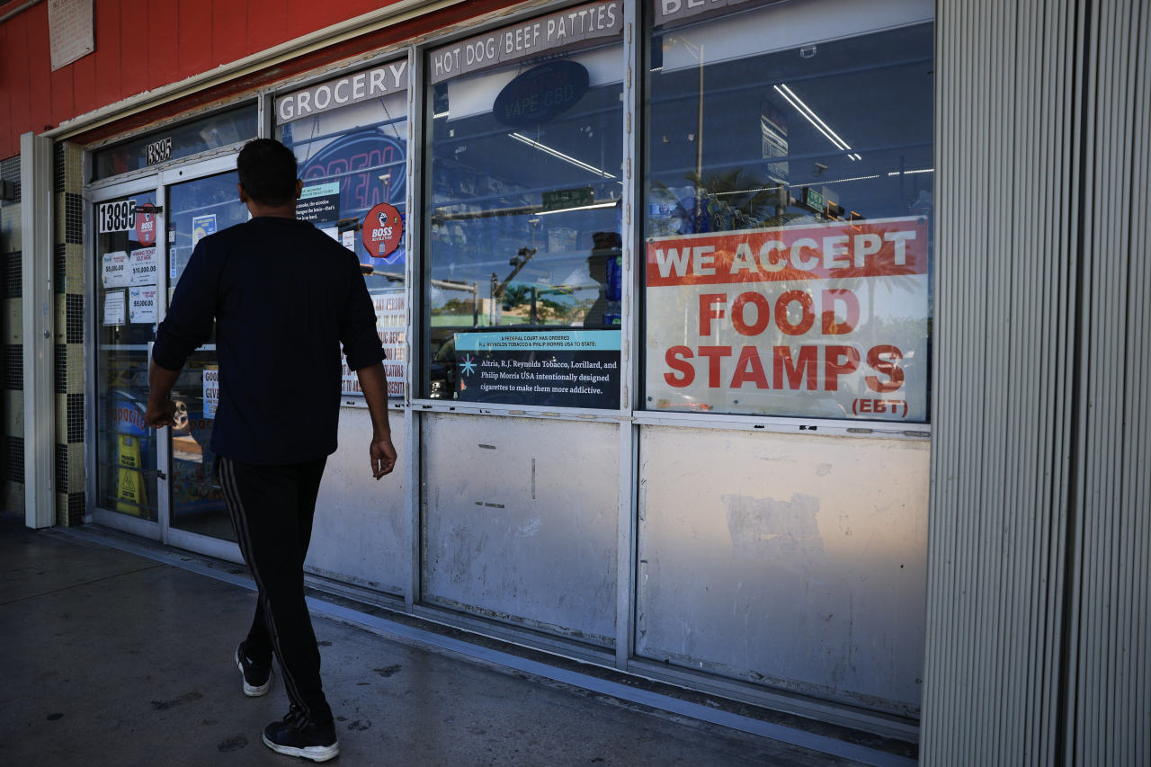 You are currently viewing A federal judge has ordered the Trump administration to fully fund food-assistance benefits for November by Friday, criticizing the government’s efforts so far to make payments during the shutdown