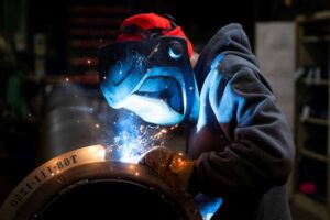 Read more about the article US manufacturing slump deepens in November