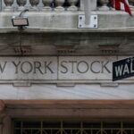 Read more about the article Morning Bid: ’Tis the season for macro forecasts