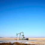 Read more about the article Oil set to close lower for second straight week