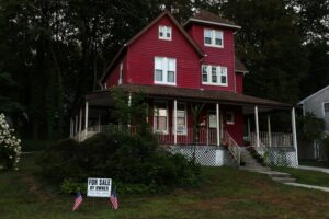 Read more about the article US existing home sales edge up in November as mortgage rates ease