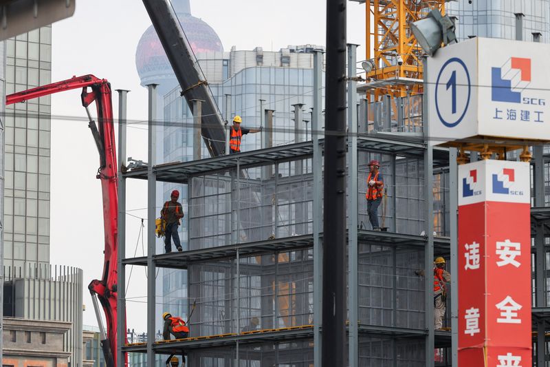 You are currently viewing China economy grew below 3% in 2025, half of official target, think tank estimates