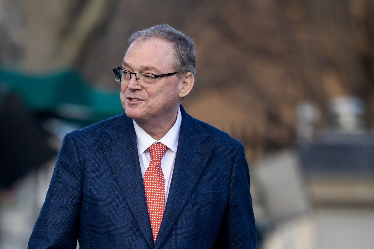 You are currently viewing Kevin Hassett says he would rely on his own judgment and not bow to political pressure to decide whether to cut interest rates if he becomes the next chairman of the Federal Reserve