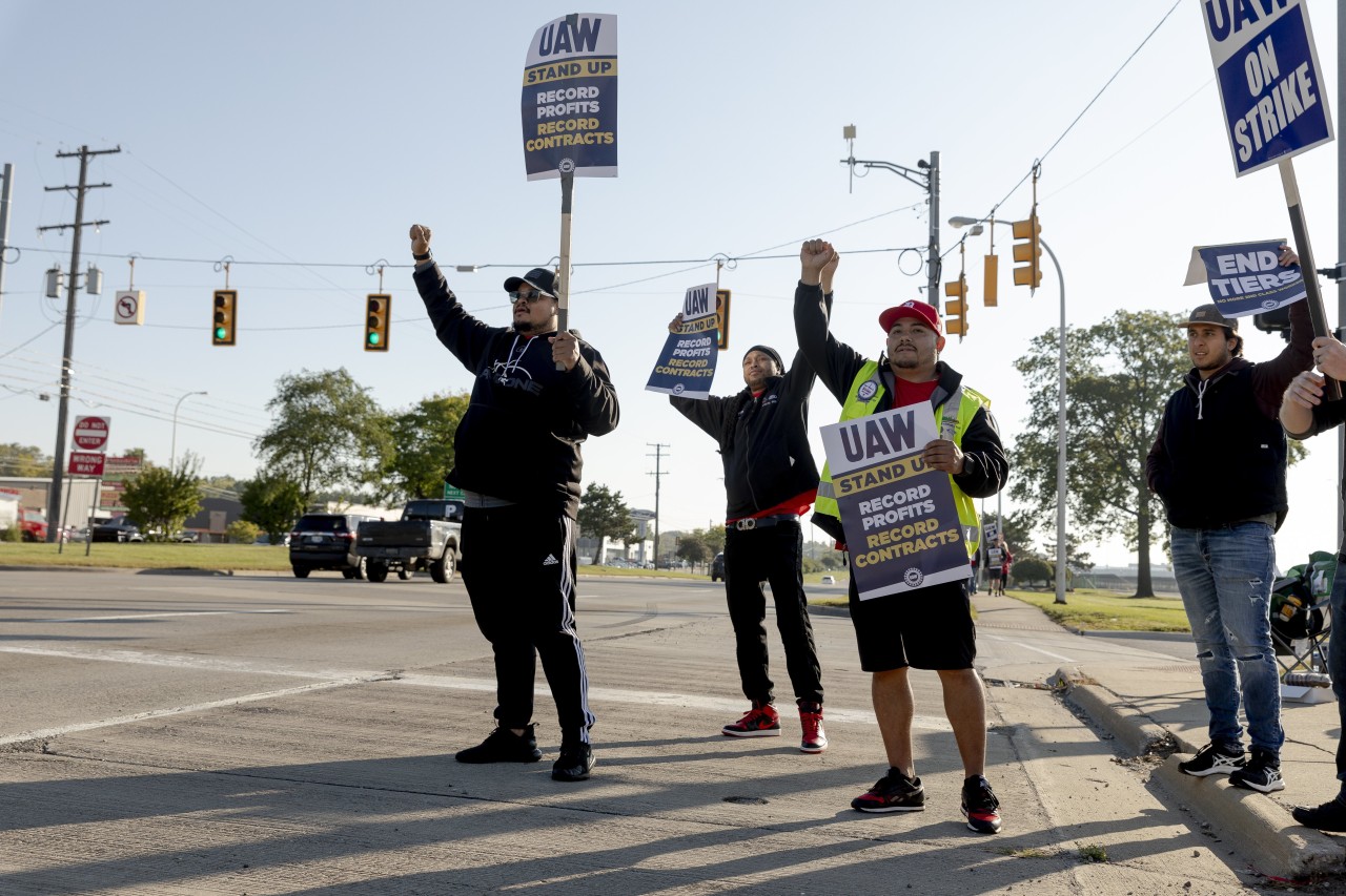 You are currently viewing Union membership in the U.S. is in steep decline. Two experts debate whether a revival is possible.