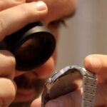 Read more about the article Swiss Watch Industry Continues Tough Year as U.S. Exports Drop by Half