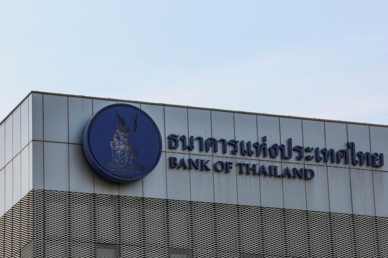 You are currently viewing Bank of Thailand Resumes Rate Cuts as Economy Wilts