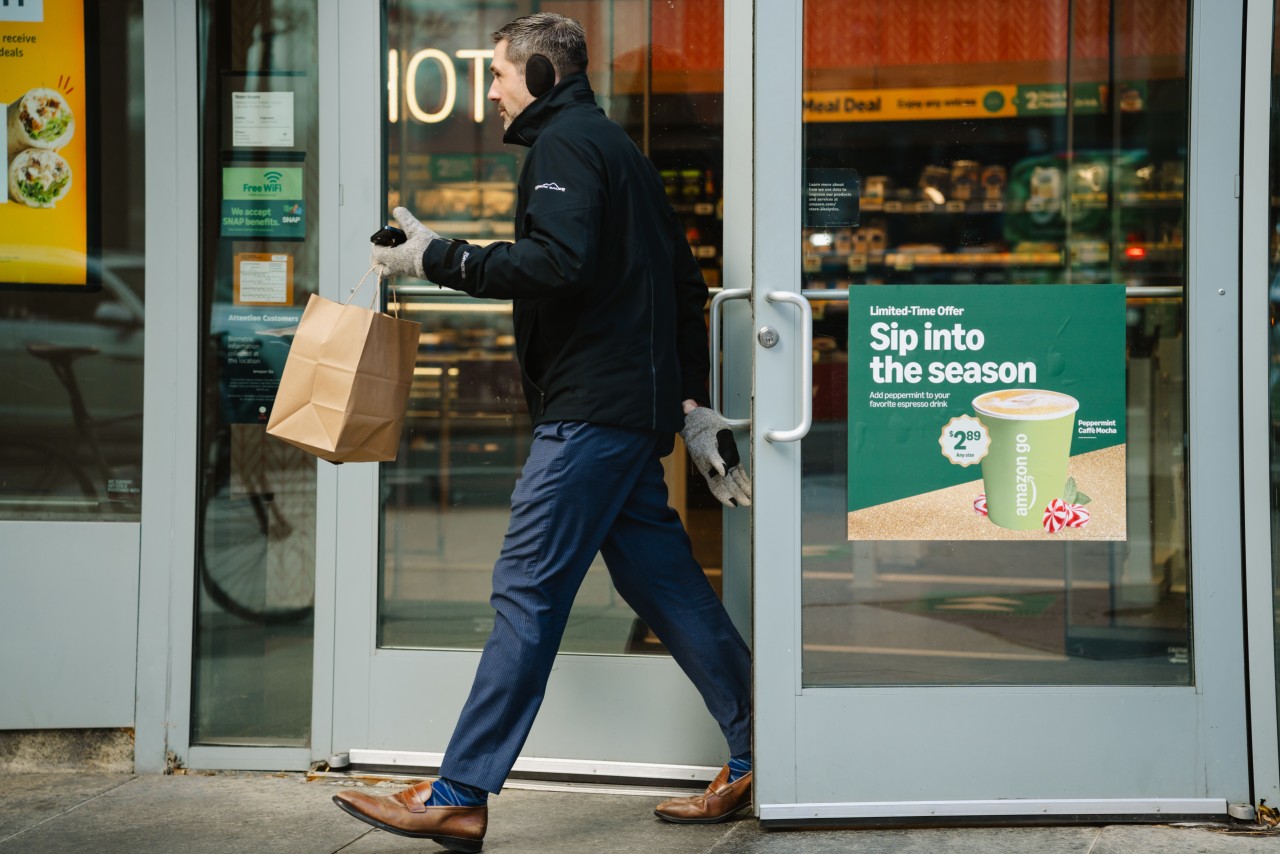 You are currently viewing U.S. economy posts robust growth in the third quarter, growing at an annual 4.3% rate