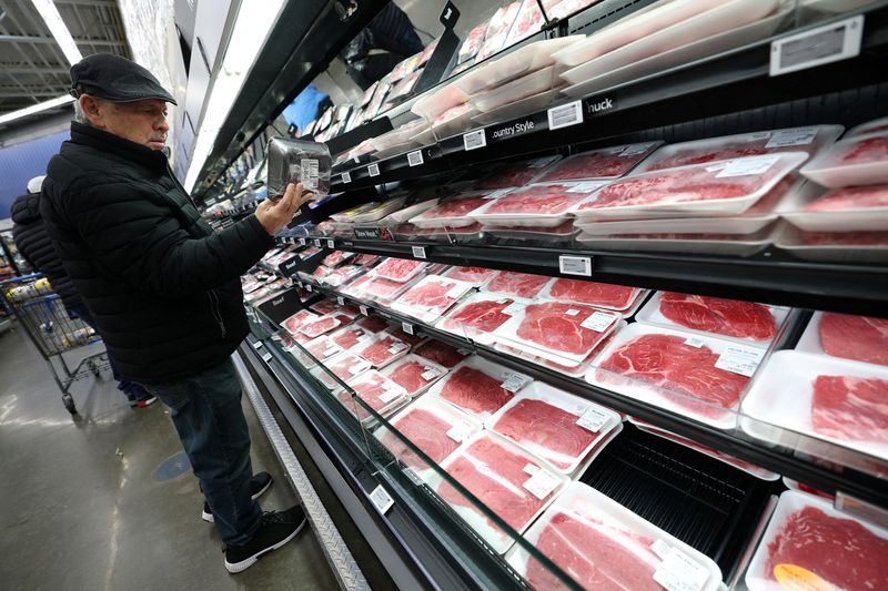 You are currently viewing US retail sales increase solidly in November; producer prices rise marginally