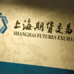 Read more about the article Exclusive-China to offer LNG futures as soon as next month, sources say