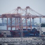 Read more about the article Trump says ’we’ll work something out with South Korea’ after tariff threat