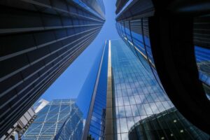 Read more about the article UK business confidence weakens as doubts grow over wider economy