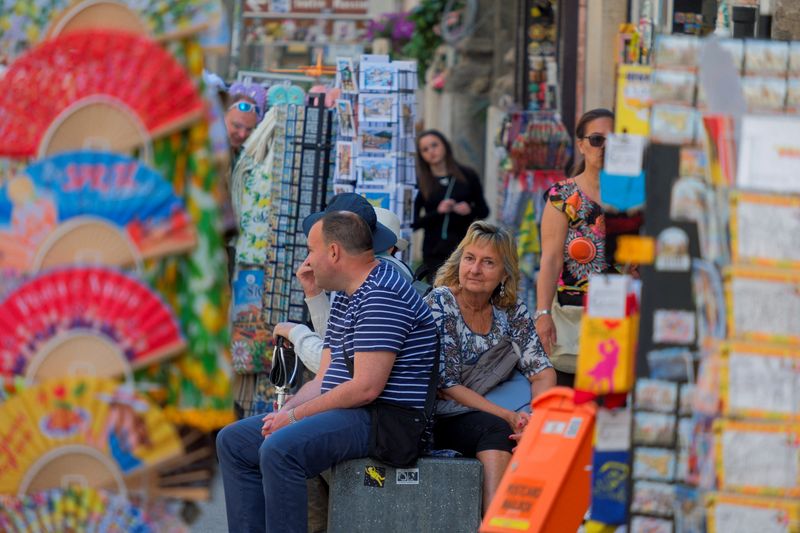 You are currently viewing Italy grows more than expected in Q4 2025, strengthening outlook for this year