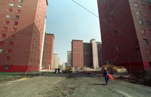 Read more about the article A 1990s initiative to replace housing projects with mixed-income developments gave children an economic lift as adults, new research finds