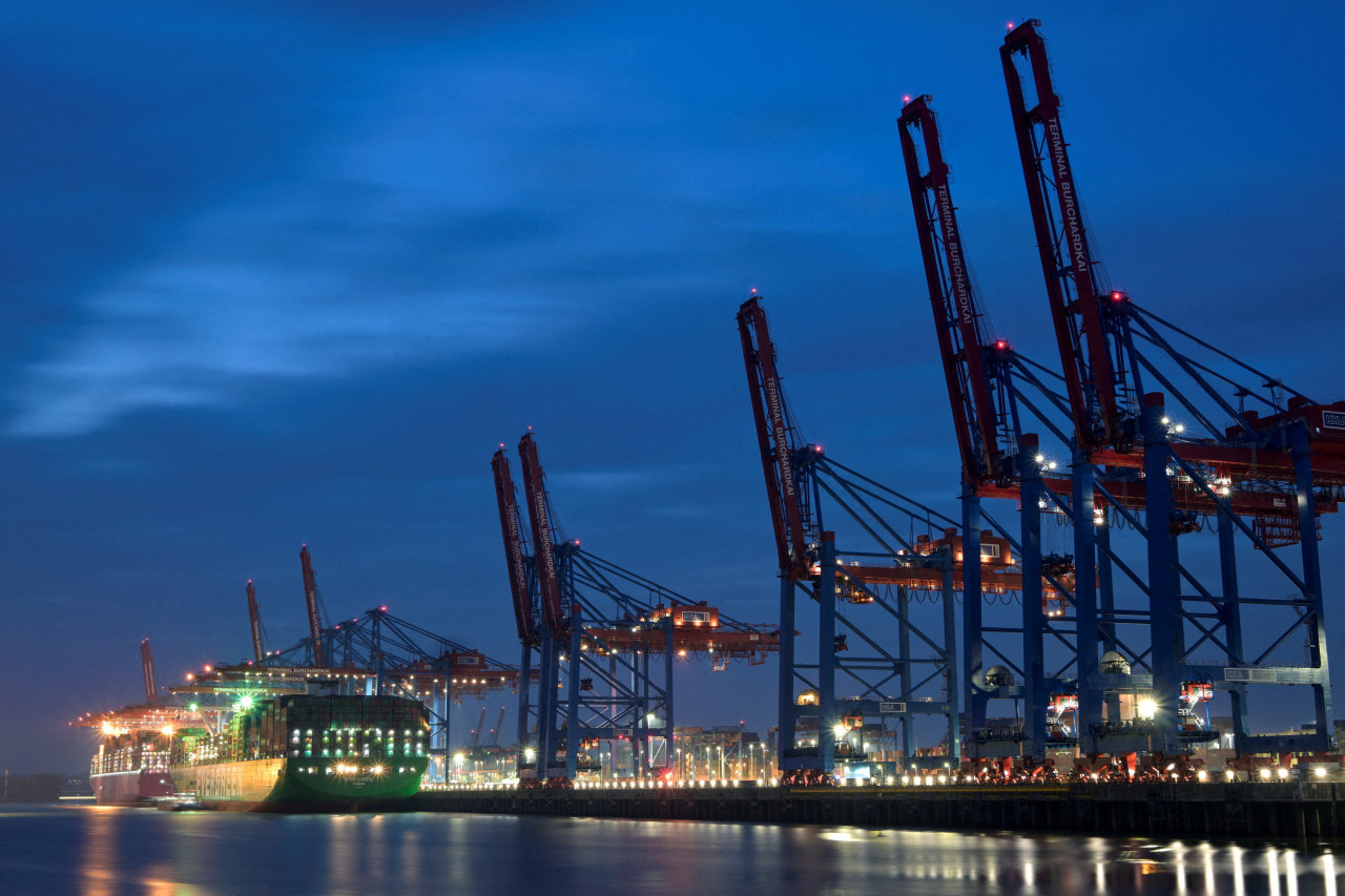 You are currently viewing Eurozone Could Make Up for Lost U.S. Exports by ‘Modest’ Reduction in Internal Barriers, ECB Economists Say