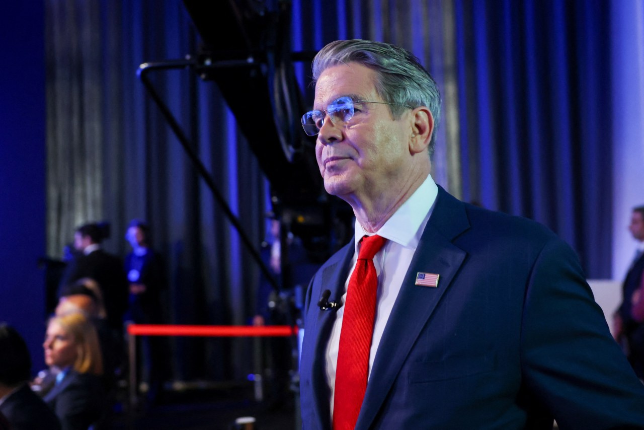 You are currently viewing Treasury Secretary Scott Bessent delivered his most pointed public critique of Fed Chair Jerome Powell to date