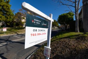 Read more about the article U.S. New Home Sales Rise in November But Fall in December, Delayed Data Say